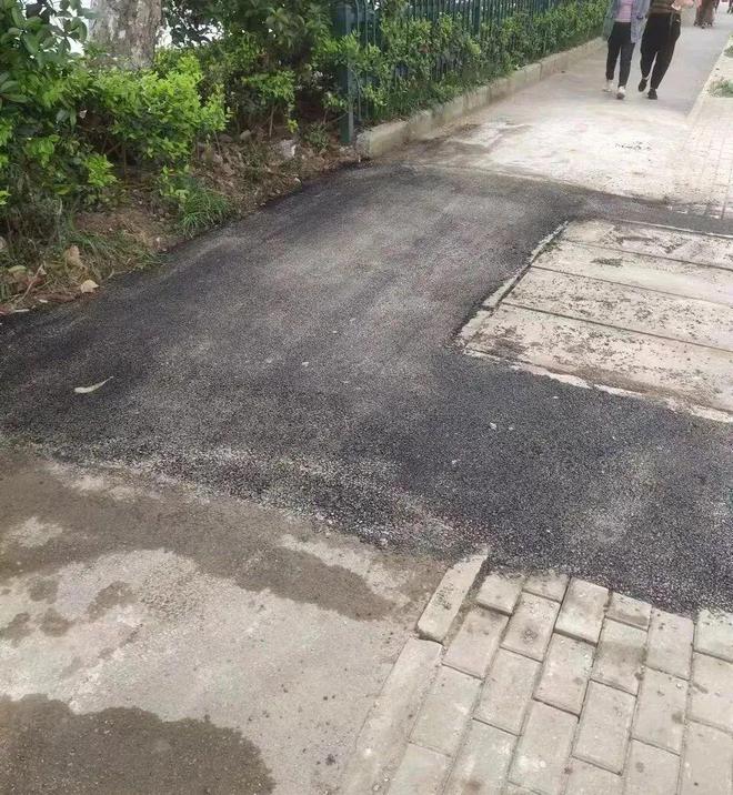第7029期【检护民生】电力设备箱咋成了“拦路虎”?(图3)