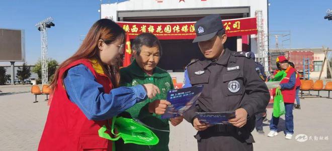 PG麻将胡了：民勤：警企联动筑牢电力设施安全网(图2)