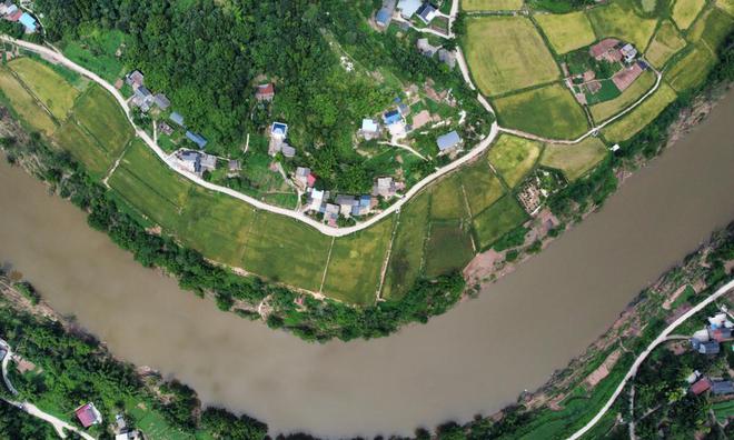 助力乡村振兴：中交中建中铁中电等大批央企大搞农田高标准建设(图9)