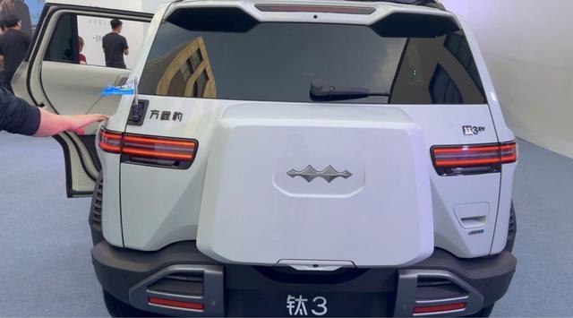 PG麻将胡了：年轻人第一台科技潮品SUV比亚迪方程豹钛3正式上市：1338万起(图6)