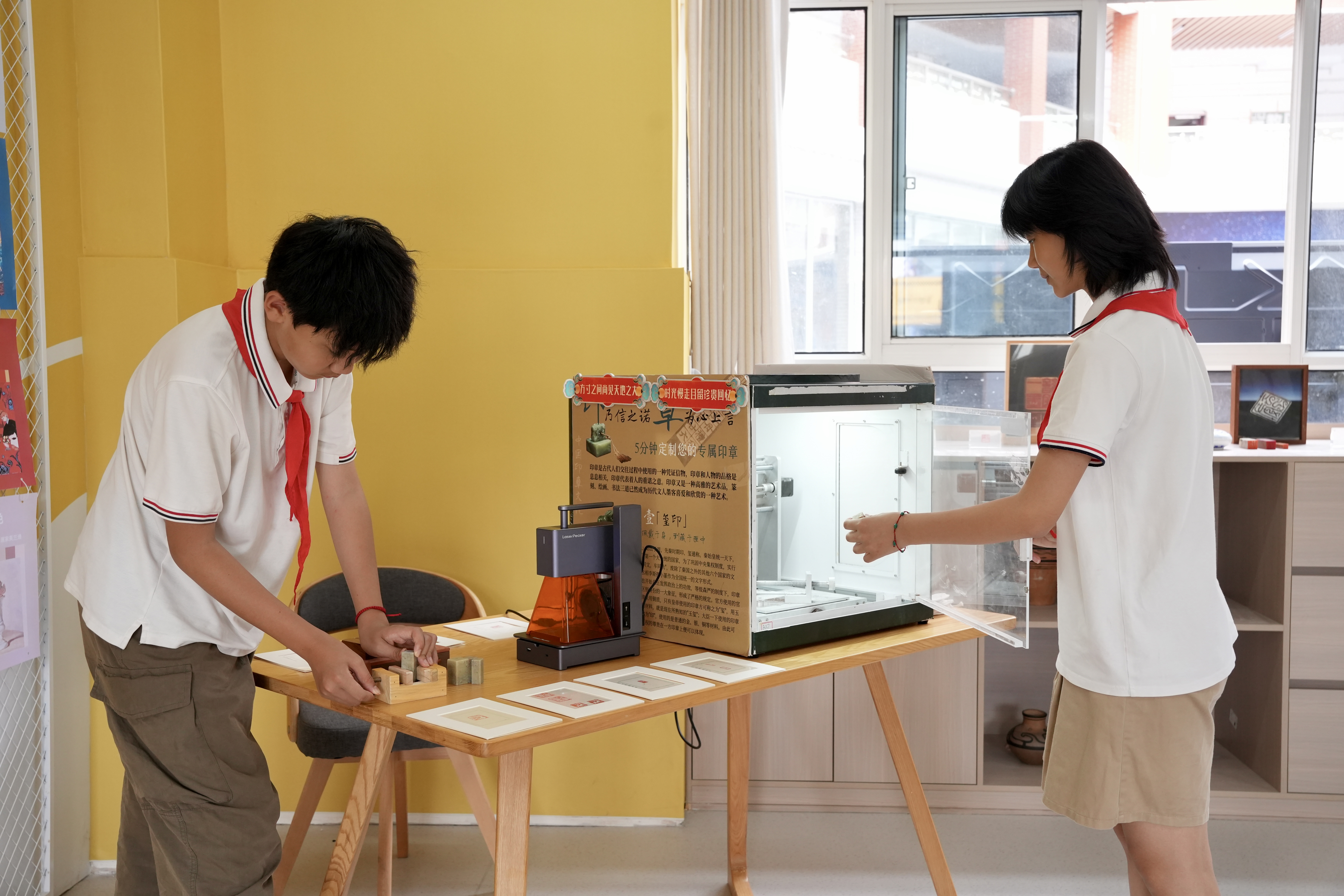 小学生AI造火星车银发族玩转无人机！湖北数字教育“开挂”了(图3)